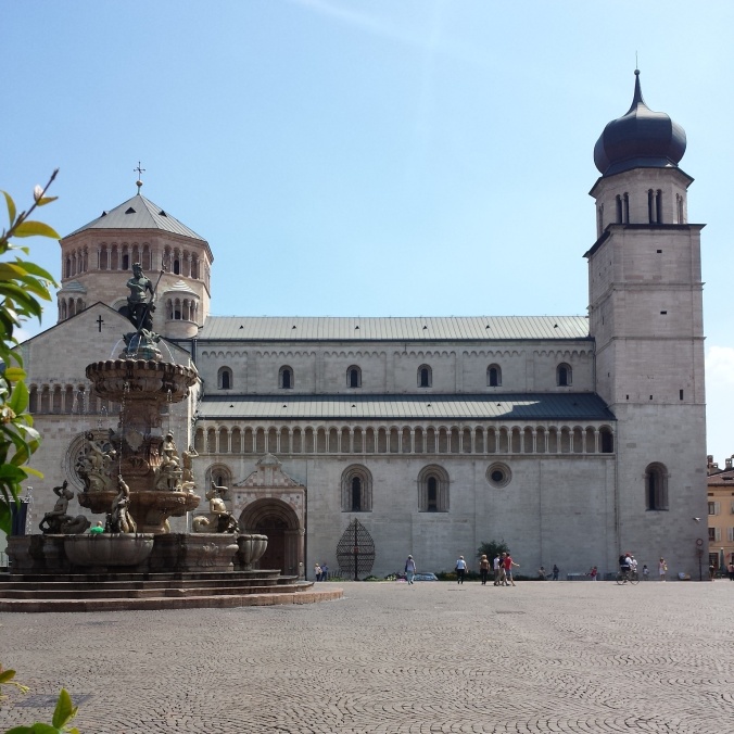 Cathedral and Fontana di Nettuno.